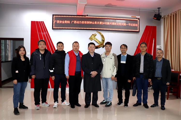 ce15f848729e4be48aa927baac19673f.jpg